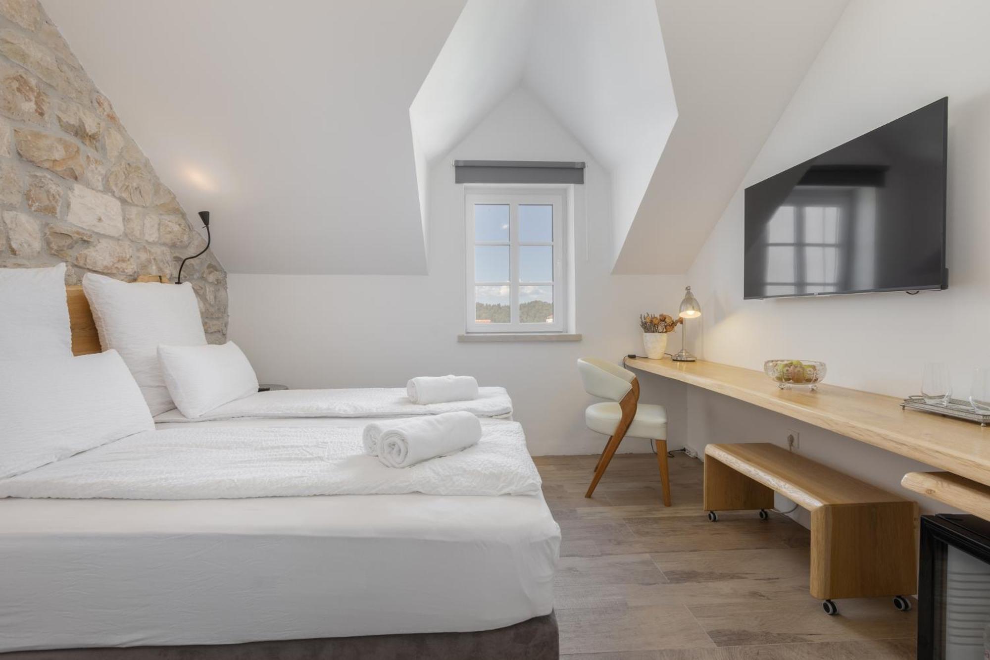 New - Casa Columba - 4 Star Design Boutique Hotel With Outdoor Pool & Private Garden (Adults Only) Макарска Екстериор снимка
