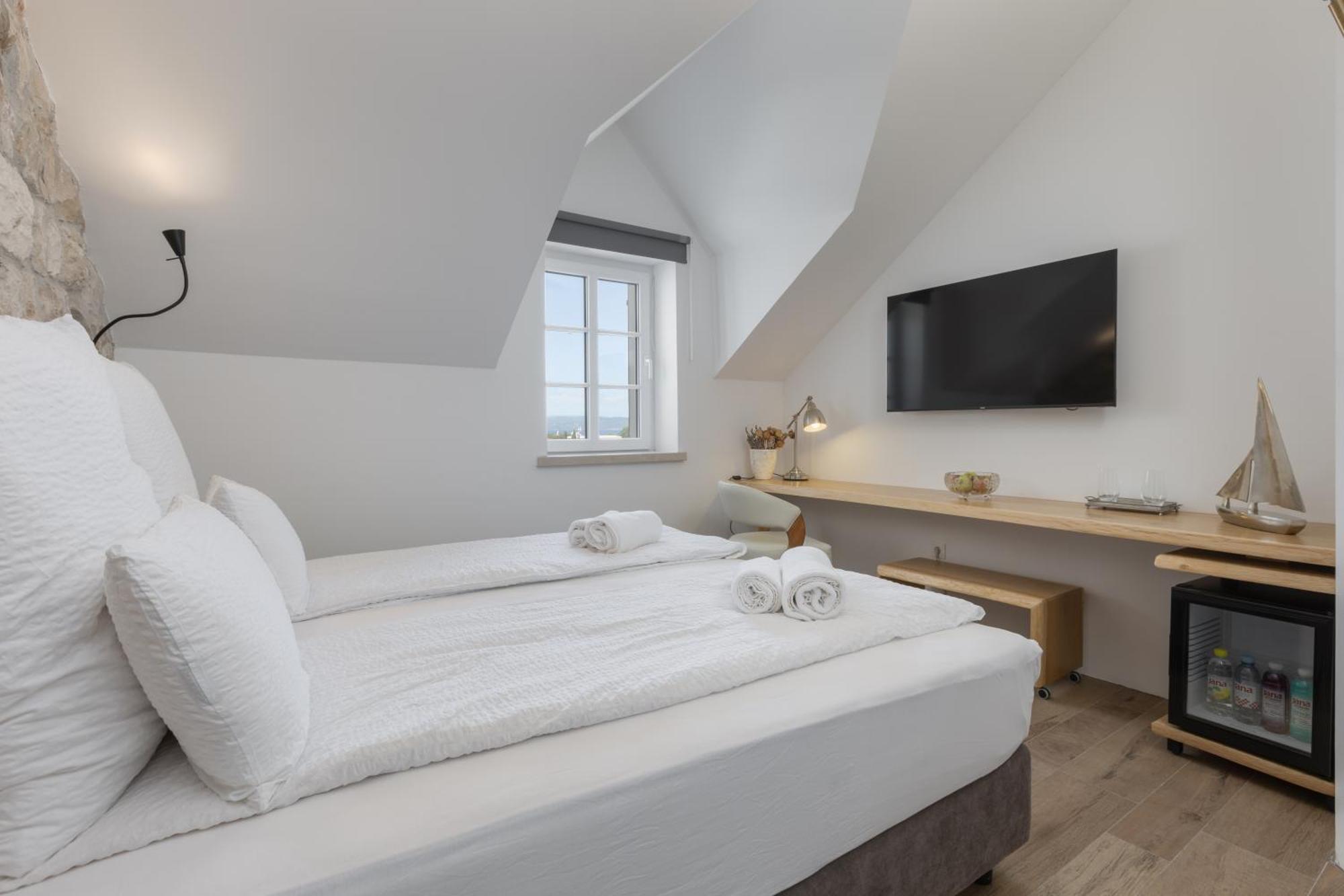 New - Casa Columba - 4 Star Design Boutique Hotel With Outdoor Pool & Private Garden (Adults Only) Макарска Екстериор снимка