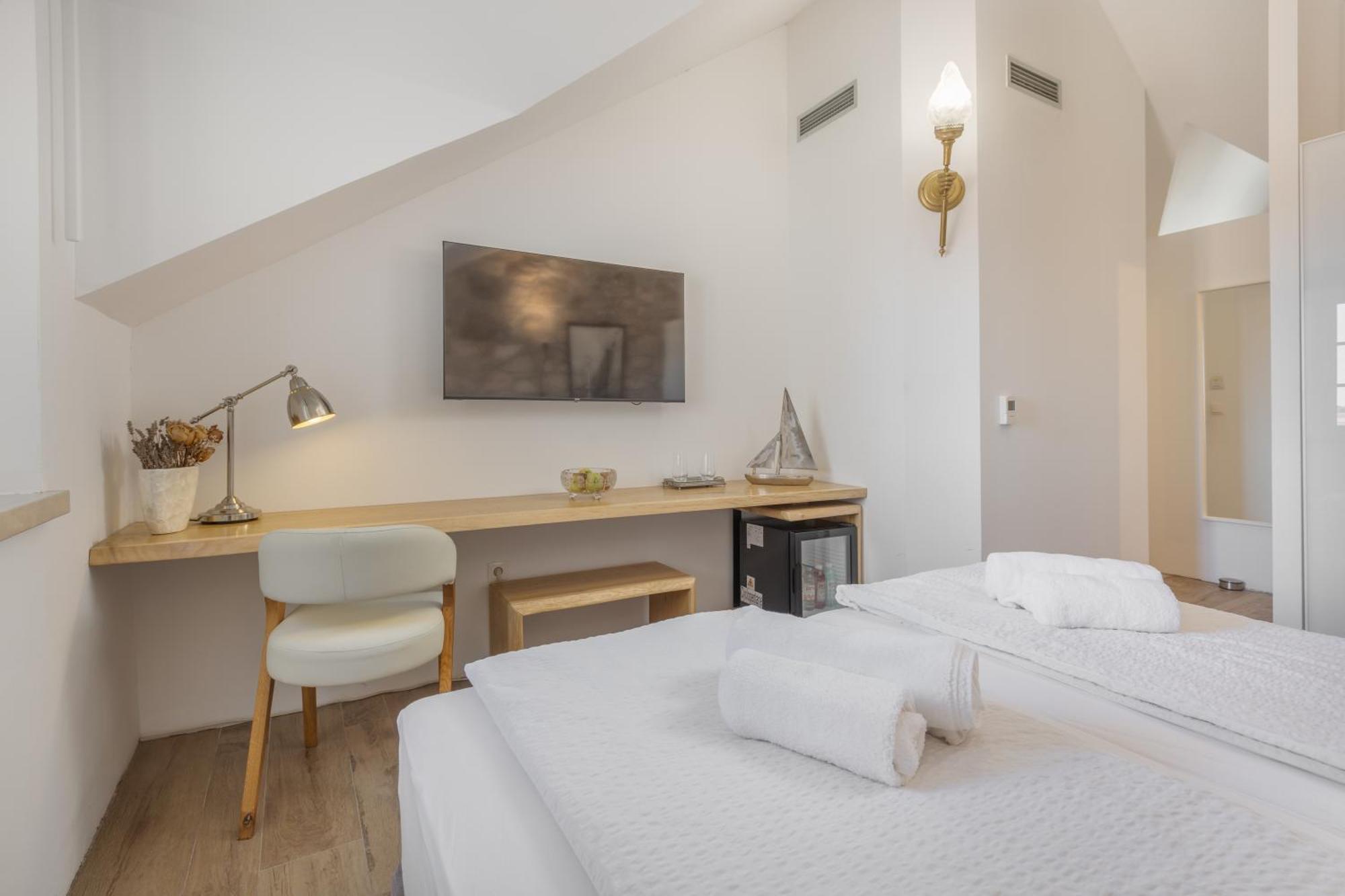 New - Casa Columba - 4 Star Design Boutique Hotel With Outdoor Pool & Private Garden (Adults Only) Макарска Екстериор снимка