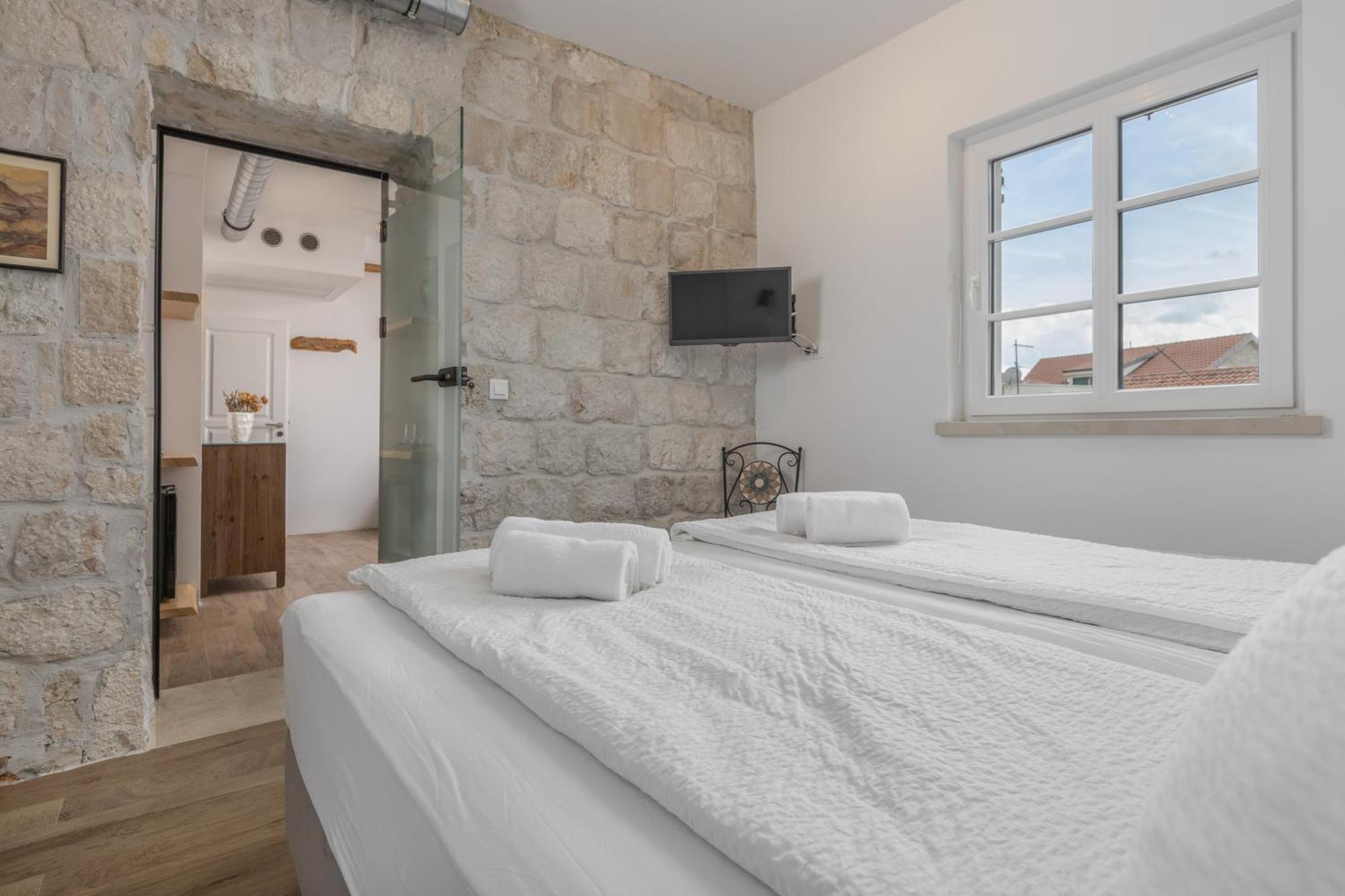 New - Casa Columba - 4 Star Design Boutique Hotel With Outdoor Pool & Private Garden (Adults Only) Макарска Екстериор снимка